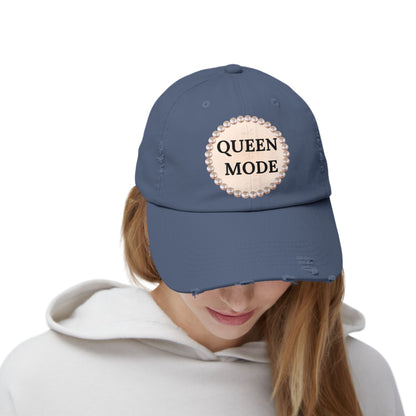 Queen Mode - Distressed Pearl-Emblem Cap