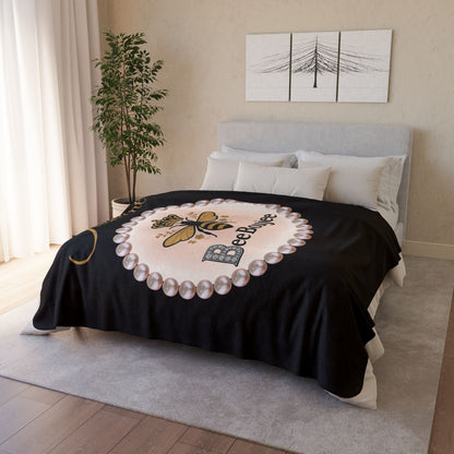 Personalized Luxurious Bee Boujee Pearl-Print Sherpa Fleece Blanket - 2 Sizes and 3 Designs