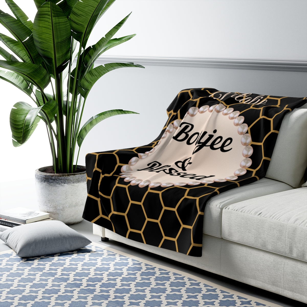 Personalized Luxurious Bee Boujee Pearl-Print Sherpa Fleece Blanket - 2 Sizes and 3 Designs