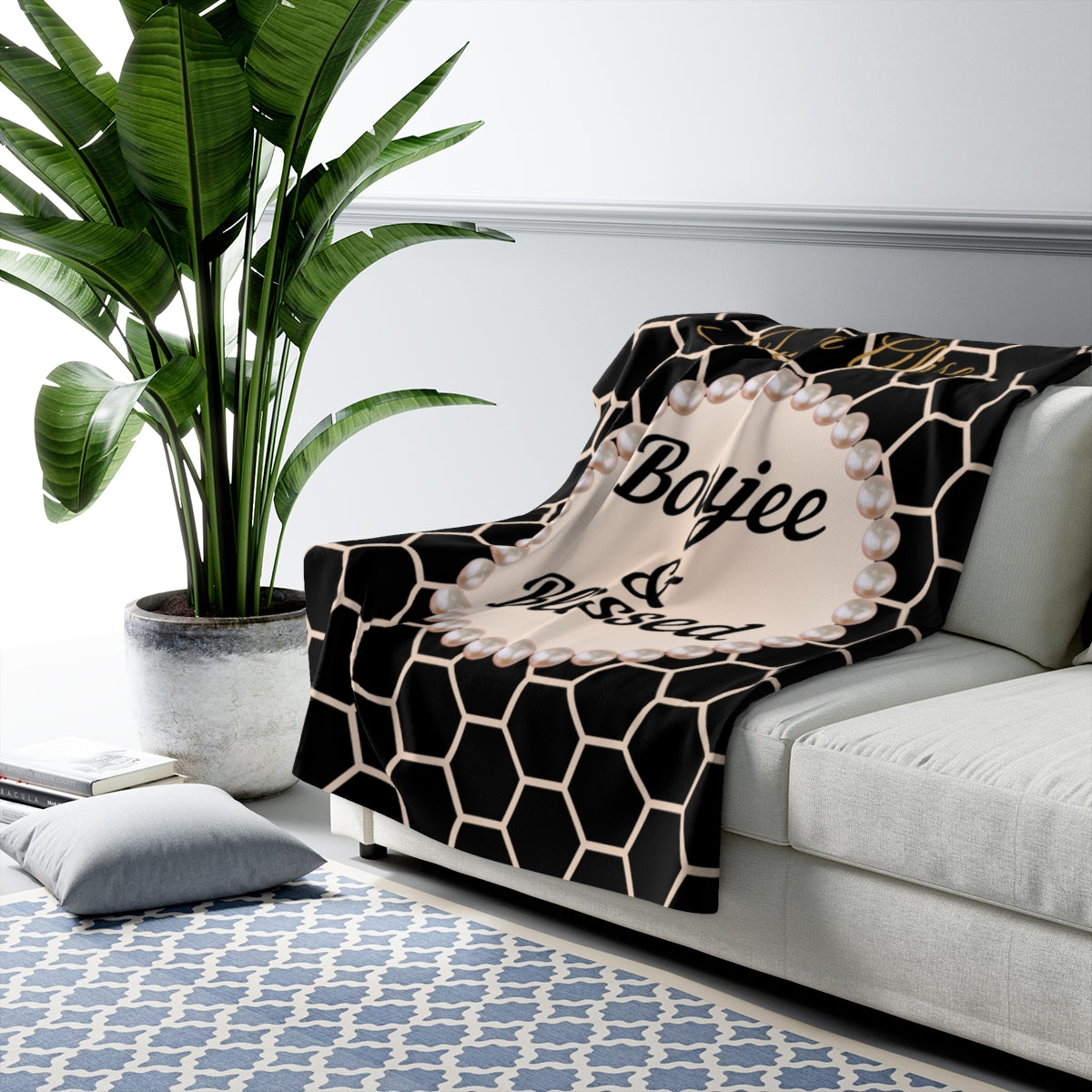 Personalized Luxurious Bee Boujee Pearl-Print Sherpa Fleece Blanket - 2 Sizes and 3 Designs